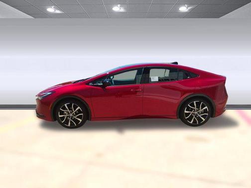 2025 Toyota Prius Plug-In Hybrid XSE Premium