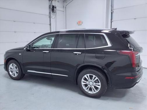 2025 Cadillac XT6 Luxury FWD