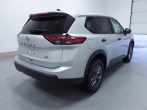 2025 Nissan Rogue S