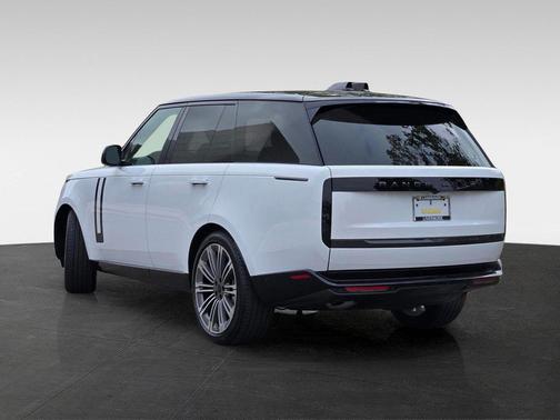 White 2026 Land Rover Range Rover P400 SE