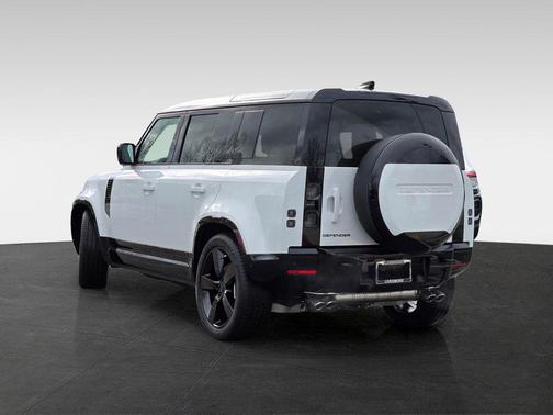 Fuji White 2026 Land Rover Defender P500 X-Dynamic SE