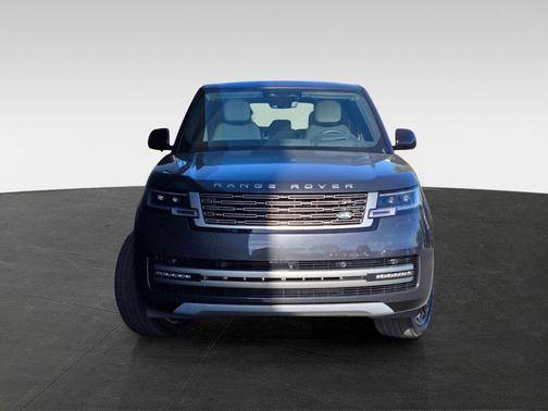 Gray 2026 Land Rover Range Rover P530 SE 7 Seat