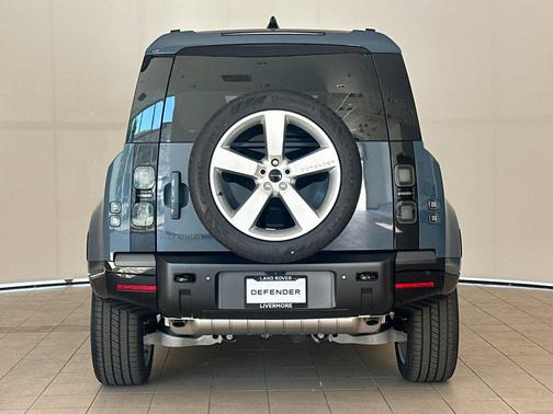 Tasman Blue Metallic 2026 Land Rover Defender P400 X-Dynamic SE