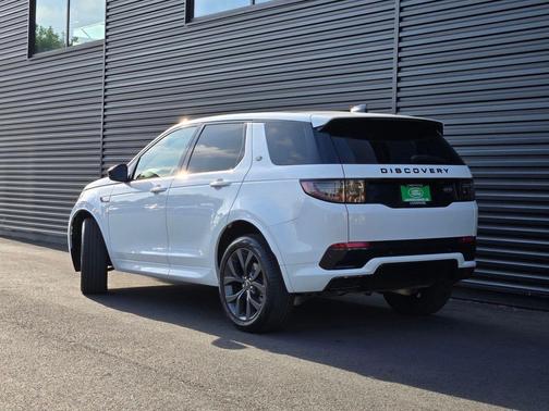 Fuji White 2023 Land Rover Discovery Sport SE R-Dynamic