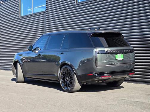 Belgravia Green Metallic 2024 Land Rover Range Rover P530 Autobiography