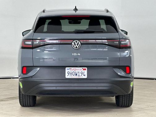 Pure Gray 2023 Volkswagen ID.4 Pro