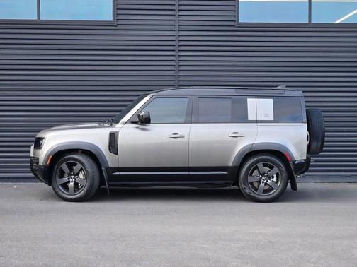 Silicon Silver Premium Metallic 2023 Land Rover Defender 110 X-Dynamic SE