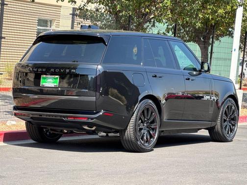 Black 2026 Land Rover Range Rover P550e SE