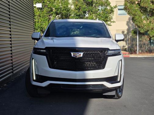 Crystal White Tricoat 2021 Cadillac Escalade Sport