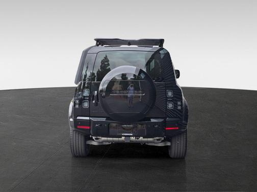 Santorini Black Metallic 2026 Land Rover Defender P400 X-Dynamic SE