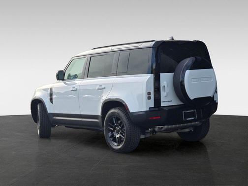 Fuji White 2026 Land Rover Defender P300 S
