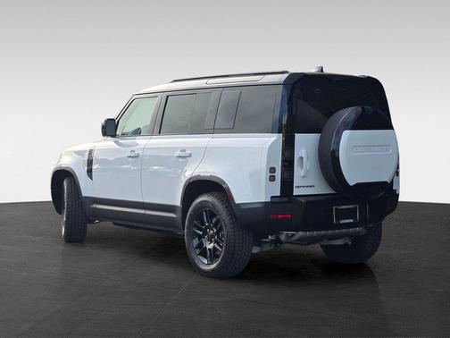 Fuji White 2026 Land Rover Defender P300 S