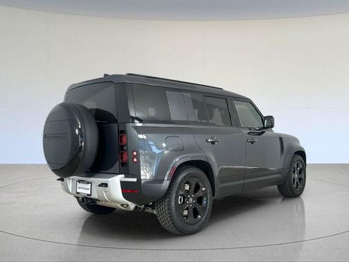 Carpathian Grey Premium Metallic 2025 Land Rover Defender 110 P400 S
