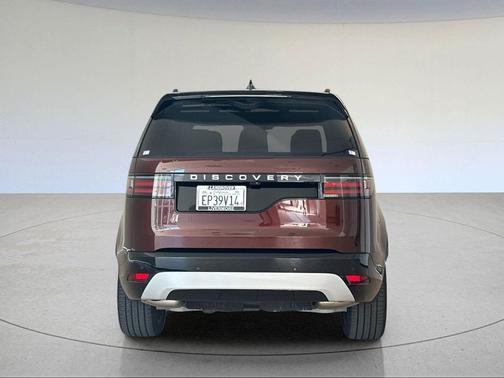 Sedona Red Metallic 2026 Land Rover Discovery Gemini Edition