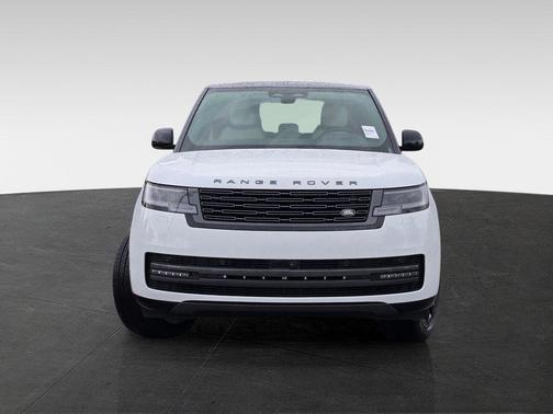 Fuji White 2026 Land Rover Range Rover P400 SE