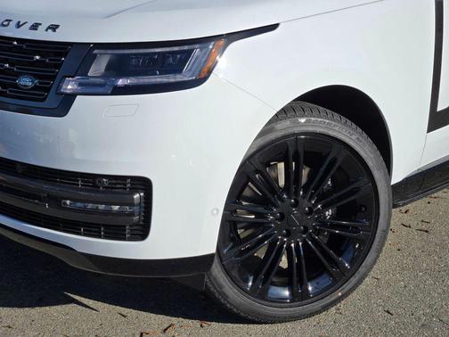 2026 Land Rover Range Rover P400 SE