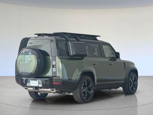 Woolstone Green Metallic 2026 Land Rover Defender P400 X-Dynamic SE