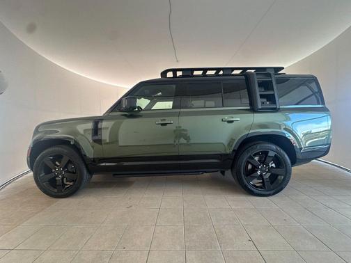 Woolstone Green Metallic 2026 Land Rover Defender P400 X-Dynamic SE