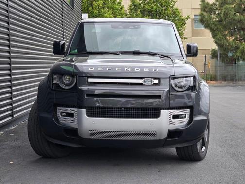 Carpathian Grey Premium Metallic 2024 Land Rover Defender 130 P400 S