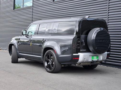 Carpathian Grey Premium Metallic 2024 Land Rover Defender 130 P400 S