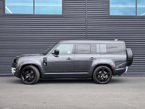 Carpathian Grey Premium Metallic 2024 Land Rover Defender 130 P400 S