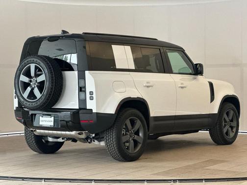 Fuji White 2026 Land Rover Defender P300 S