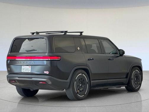 Midnight 2025 Rivian R1S Ascend Tri Motor Max Pack