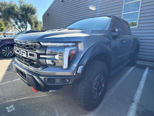 Carbonized Gray Metallic 2025 Ford F-150 Raptor