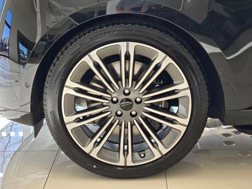 Santorini Black 2026 Land Rover Range Rover P615 SV