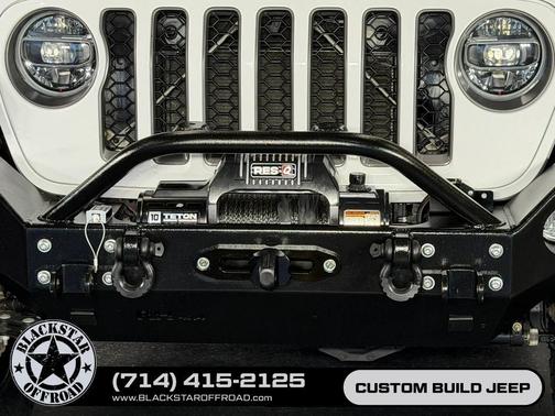 Bright White Clearcoat 2021 Jeep Gladiator Rubicon