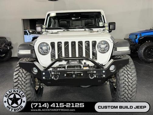 Bright White Clearcoat 2021 Jeep Gladiator Rubicon