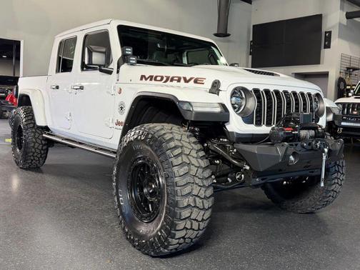 2024 Jeep Gladiator Mojave X