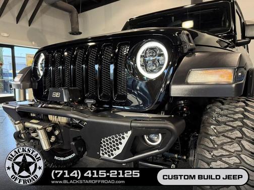 Black Clearcoat 2022 Jeep Wrangler Unlimited Sport