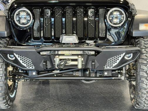 Black Clearcoat 2022 Jeep Wrangler Unlimited Sport