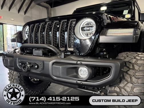 Black Clearcoat 2022 Jeep Gladiator Rubicon