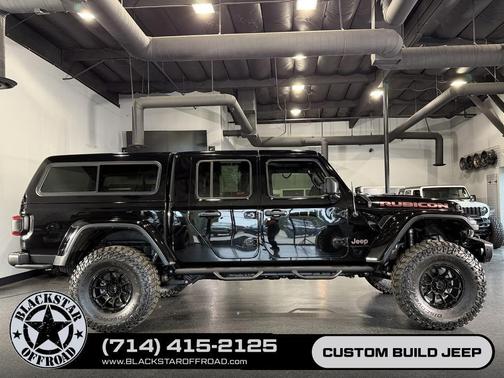 Black Clearcoat 2022 Jeep Gladiator Rubicon
