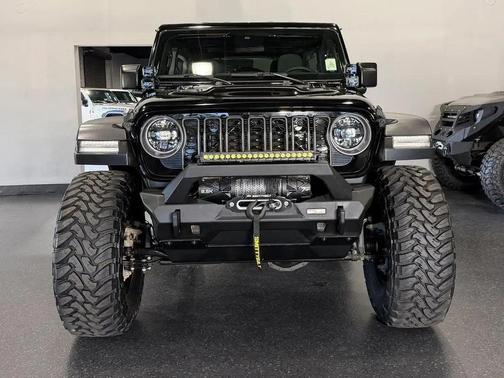 Black Clearcoat 2025 Jeep Wrangler Rubicon