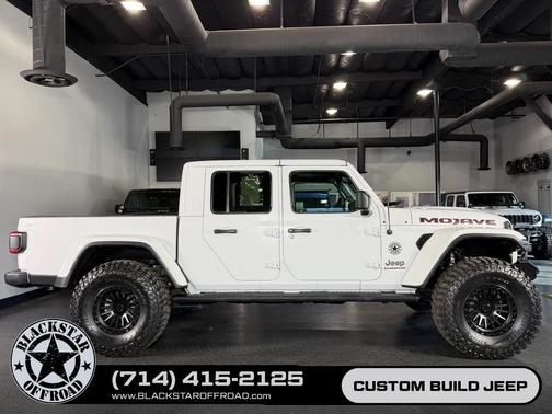 Bright White Clearcoat 2021 Jeep Gladiator Mojave 4x4