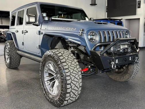 Black Clearcoat 2023 Jeep Wrangler Rubicon 392
