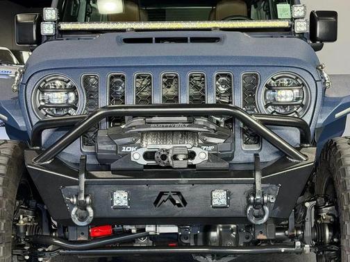 Black Clearcoat 2023 Jeep Wrangler Rubicon 392