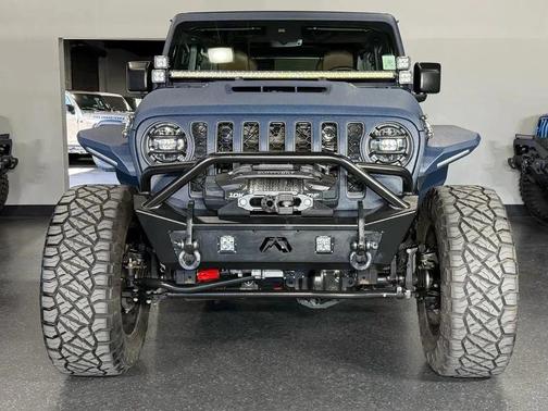 Black Clearcoat 2023 Jeep Wrangler Rubicon 392