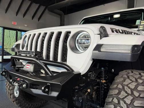 Bright White Clearcoat 2021 Jeep Gladiator Rubicon