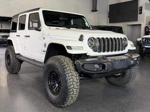 Bright White Clearcoat 2024 Jeep Wrangler 4xe Sport S