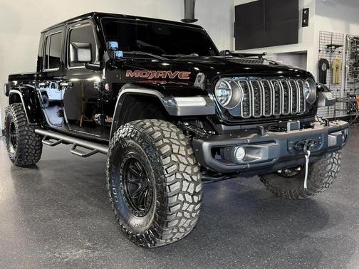 Black Clearcoat 2024 Jeep Gladiator Mojave X