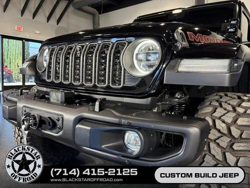 Black Clearcoat 2024 Jeep Gladiator Mojave X