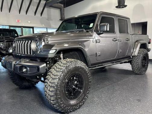 2024 Jeep Gladiator Sport S