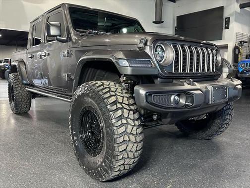 2024 Jeep Gladiator Sport S