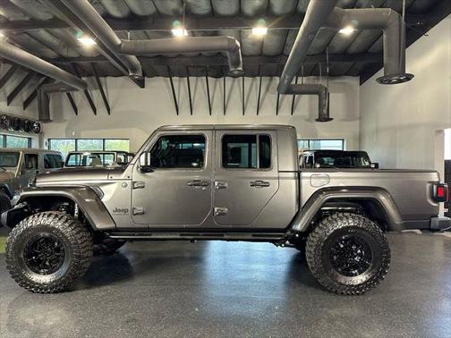 2024 Jeep Gladiator Sport S