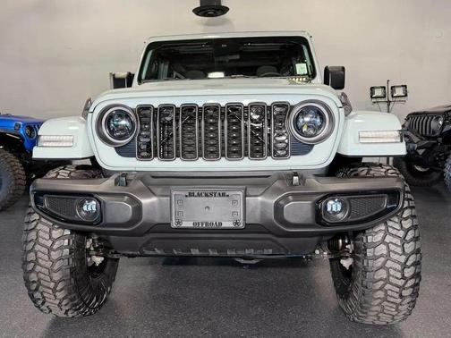 Earl Clearcoat 2024 Jeep Wrangler 4xe Sport S