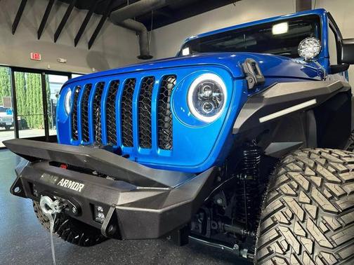 2020 Jeep Gladiator Sport S